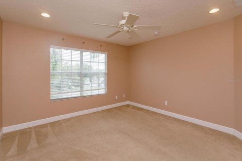 House in Oviedo, Florida 5 bedrooms, 275.46 sq.m. № 1354876 - photo 21