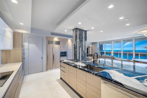 Condominio en venta en Miami Beach, Florida, 3 dormitorios, 188.03 m2 № 1391895 - foto 4