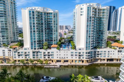 Copropriété à vendre à Sunny Isles Beach, Floride: 3 chambres, 134.43 m2 № 1377498 - photo 20