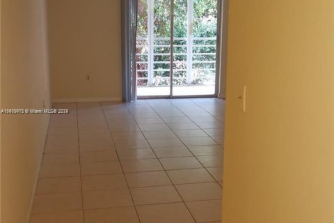 Condo in Deerfield Beach, Florida, 2 bedrooms  № 1232253 - photo 2