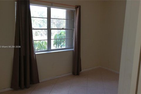 Condo in Deerfield Beach, Florida, 2 bedrooms  № 1232253 - photo 8