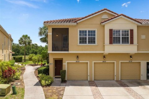 Condo in Kissimmee, Florida, 2 bedrooms  № 1339921 - photo 1