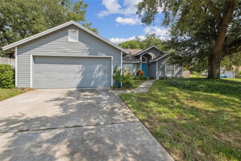 Villa ou maison à vendre à Apopka, Floride: 3 chambres, 145.67 m2 № 1339922 - photo 2