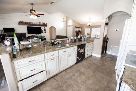 Casa en venta en Apopka, Florida, 3 dormitorios, 145.67 m2 № 1339922 - foto 6