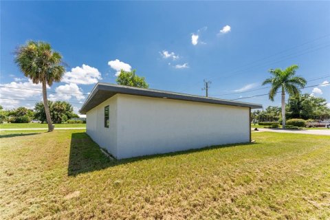 Commercial property in Punta Gorda, Florida 114.46 sq.m. № 1339880 - photo 30