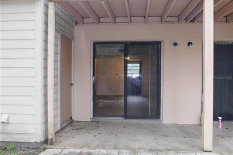 Снять в аренду таунхаус в Гейнсвилл, Флорида 4 комнаты, 86.4м2, № 1081833 - фото 16