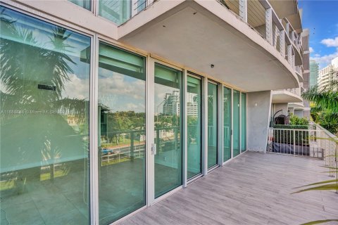 Condo in Miami Beach, Florida, 2 bedrooms  № 1431253 - photo 25