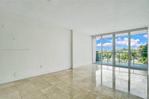 Condo in Miami Beach, Florida, 2 bedrooms  № 1431253 - photo 5