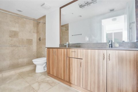 Condo in Miami Beach, Florida, 2 bedrooms  № 1431253 - photo 19