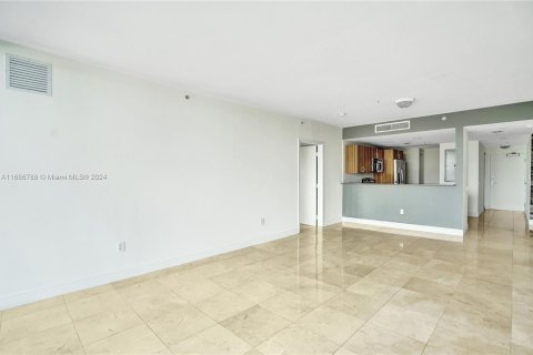 Condo in Miami Beach, Florida, 2 bedrooms  № 1431253 - photo 16