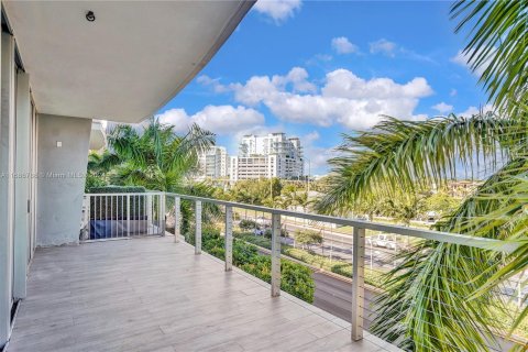 Condo in Miami Beach, Florida, 2 bedrooms  № 1431253 - photo 26