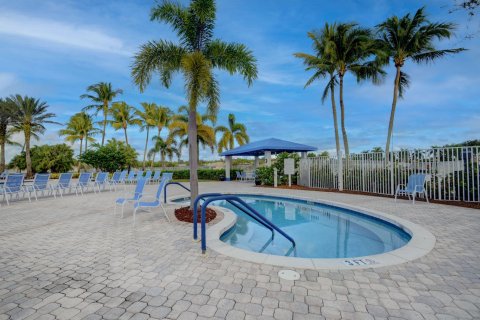 Villa ou maison à vendre à West Palm Beach, Floride: 3 chambres, 122.07 m2 № 1079850 - photo 12