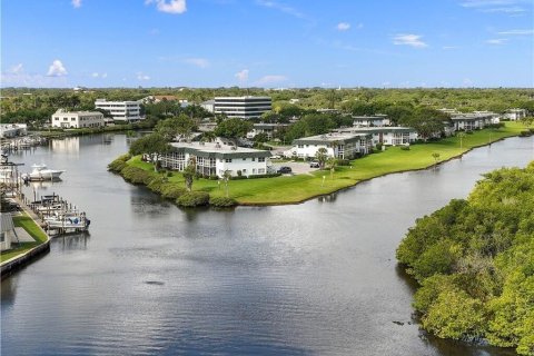 Condominio en venta en Vero Beach, Florida, 1 dormitorio, 64.57 m2 № 1092892 - foto 14