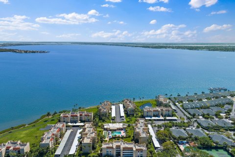 Condominio en venta en Jensen Beach, Florida, 2 dormitorios, 102.38 m2 № 1092893 - foto 9
