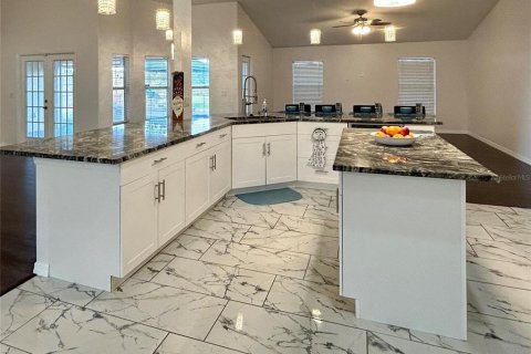 Villa ou maison à vendre à Ocala, Floride: 4 chambres, 240.52 m2 № 1422816 - photo 5