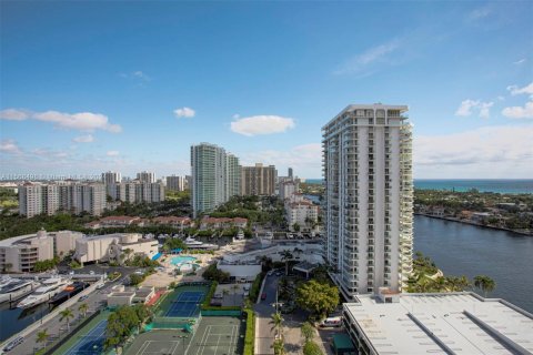 Condo in Aventura, Florida, 2 bedrooms  № 1132102 - photo 19