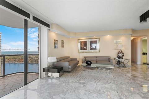 Condo in Aventura, Florida, 2 bedrooms  № 1132102 - photo 5