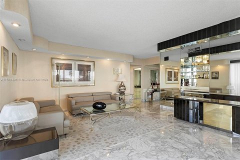 Copropriété à vendre à Aventura, Floride: 2 chambres, 169.55 m2 № 1132102 - photo 4