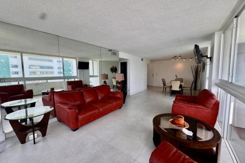 Copropriété à vendre à Miami Beach, Floride: 2 chambres, 100.8 m2 № 1404497 - photo 15