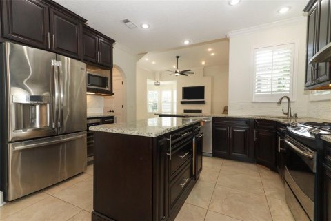 House in Winter Park, Florida 5 bedrooms, 335.47 sq.m. № 1390323 - photo 18