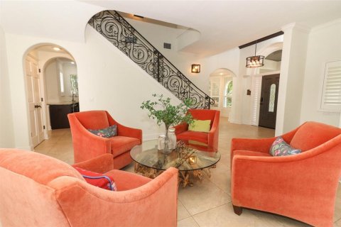 House in Winter Park, Florida 5 bedrooms, 335.47 sq.m. № 1390323 - photo 4