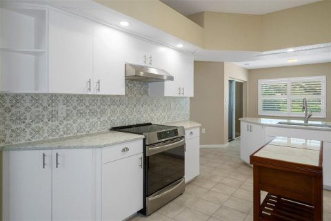 Casa en venta en Weeki Wachee, Florida, 3 dormitorios, 188.68 m2 № 1390235 - foto 15