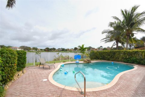 Villa ou maison à vendre à Lake Worth, Floride: 3 chambres, 199.28 m2 № 973009 - photo 16