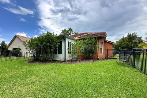 Villa ou maison à vendre à Kissimmee, Floride: 2 chambres, 157.93 m2 № 1287614 - photo 20