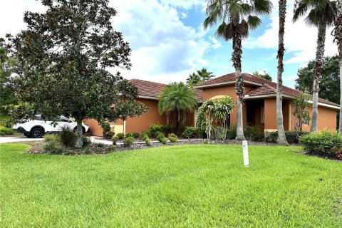 Villa ou maison à vendre à Kissimmee, Floride: 2 chambres, 157.93 m2 № 1287614 - photo 2