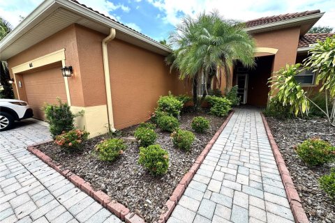 Villa ou maison à vendre à Kissimmee, Floride: 2 chambres, 157.93 m2 № 1287614 - photo 3