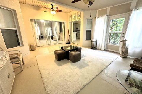 Villa ou maison à vendre à Kissimmee, Floride: 2 chambres, 157.93 m2 № 1287614 - photo 17