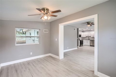 Casa en venta en Tampa, Florida, 3 dormitorios, 112.41 m2 № 1326330 - foto 16