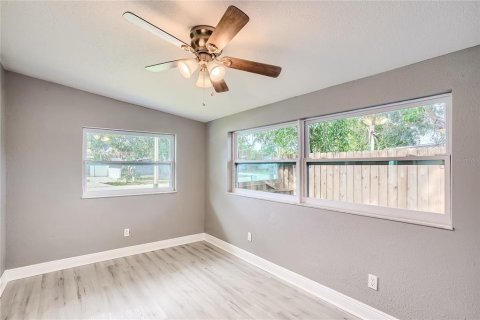 Casa en venta en Tampa, Florida, 3 dormitorios, 112.41 m2 № 1326330 - foto 15