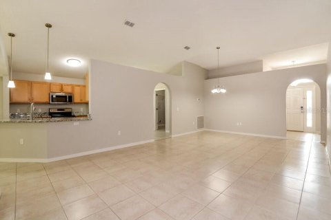 House in Orlando, Florida 4 bedrooms, 174.47 sq.m. № 1355726 - photo 6