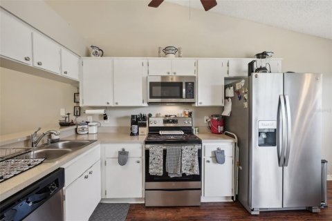 Condo in Tarpon Springs, Florida, 2 bedrooms  № 1355728 - photo 5