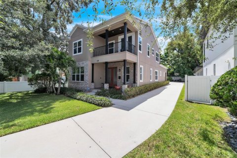 Casa en venta en Orlando, Florida, 5 dormitorios, 256.13 m2 № 1344486 - foto 1