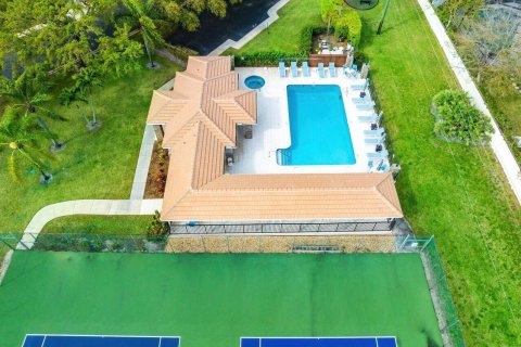 Casa en venta en Delray Beach, Florida, 3 dormitorios, 223.34 m2 № 1079729 - foto 1