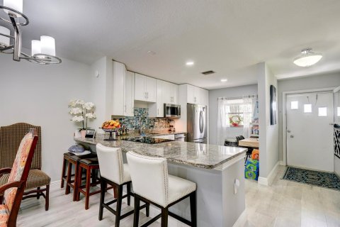 Villa ou maison à vendre à West Palm Beach, Floride: 2 chambres, 120.77 m2 № 1079796 - photo 15