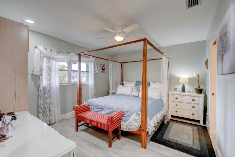 Casa en venta en West Palm Beach, Florida, 2 dormitorios, 120.77 m2 № 1079796 - foto 12