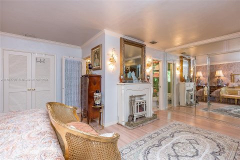 Villa ou maison à vendre à Miami, Floride: 4 chambres, 120.59 m2 № 1384445 - photo 20