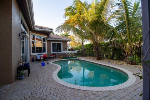 Villa ou maison à vendre à Coral Springs, Floride: 4 chambres, 256.22 m2 № 1145943 - photo 17
