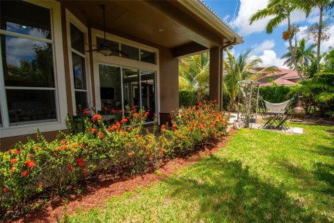 Villa ou maison à vendre à Coral Springs, Floride: 4 chambres, 256.22 m2 № 1145943 - photo 1