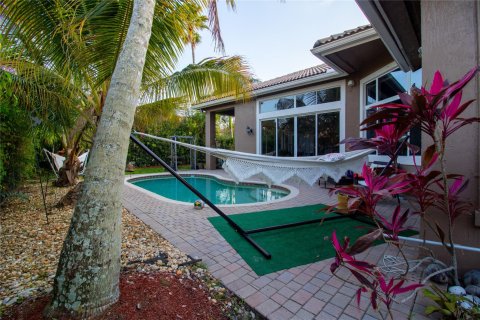 Casa en venta en Coral Springs, Florida, 4 dormitorios, 256.22 m2 № 1145943 - foto 18