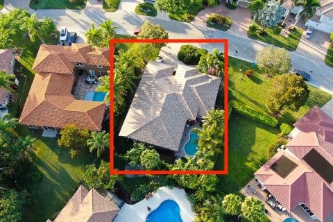 Villa ou maison à vendre à Coral Springs, Floride: 4 chambres, 256.22 m2 № 1145943 - photo 4