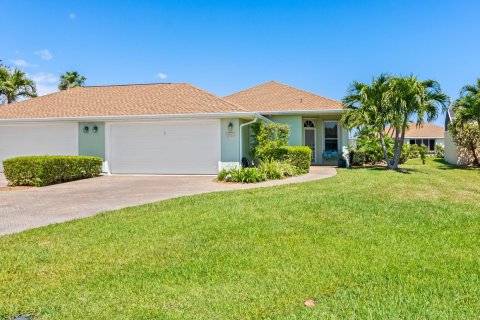 Condo in Hutchinson Island South, Florida, 3 bedrooms  № 1145838 - photo 13