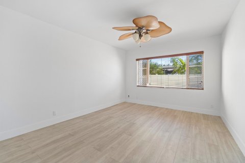 Copropriété à vendre à Fort Lauderdale, Floride: 2 chambres, 102.19 m2 № 1081555 - photo 7