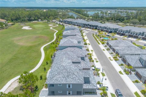 Townhouse in New Smyrna Beach, Florida 3 bedrooms, 171.59 sq.m. № 1300103 - photo 14