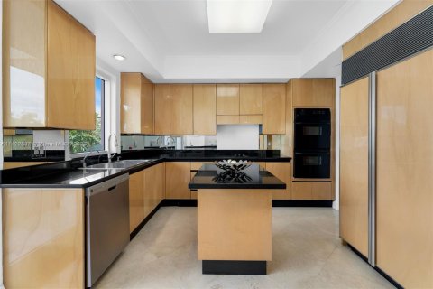 Condominio en venta en Key Biscayne, Florida, 3 dormitorios, 287.35 m2 № 632840 - foto 8