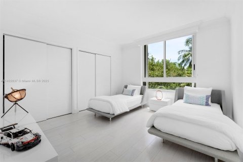 Condominio en venta en Key Biscayne, Florida, 3 dormitorios, 287.35 m2 № 632840 - foto 21