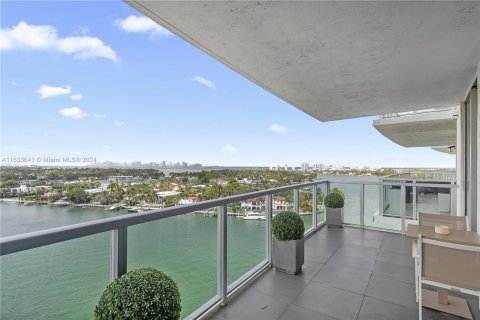 Copropriété à vendre à Miami Beach, Floride: 2 chambres, 88.44 m2 № 1315794 - photo 2